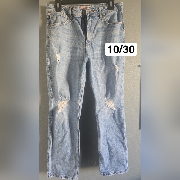 Wrangler Denim - Wrangler High Rise Distressed Light Blue Jeans 10/30
